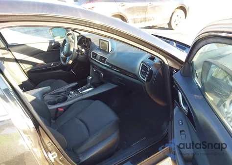 2015 Mazda Mazda3 I Touring z USA, uszkodzony, nr VIN 3MZBM1V78FM163894